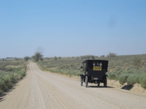 Cnty-Rd-27-in-Western-Kansas